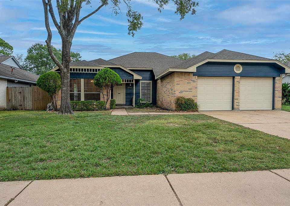 1st image of 15510 Meadow Village Dr