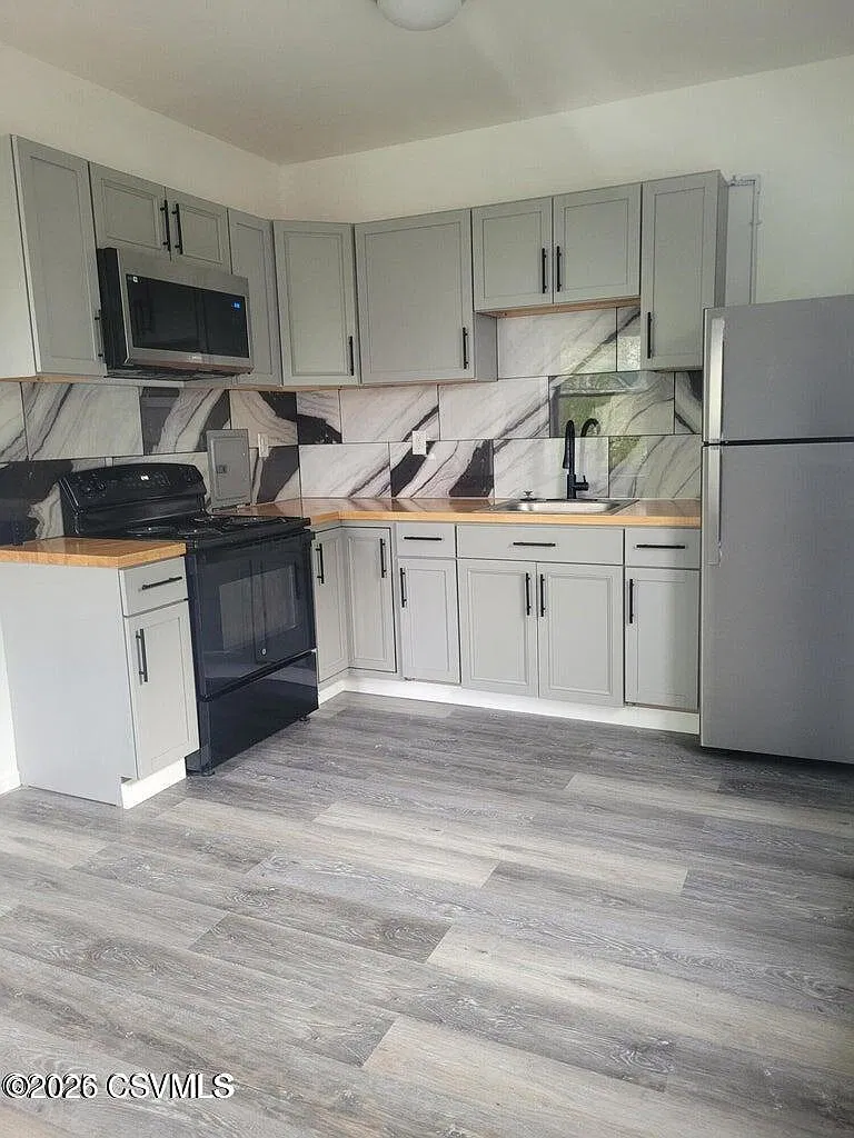 1 bed, 900 sqft, $925 — Photo 3