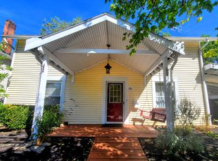 282 W William St, Delaware, OH 43015