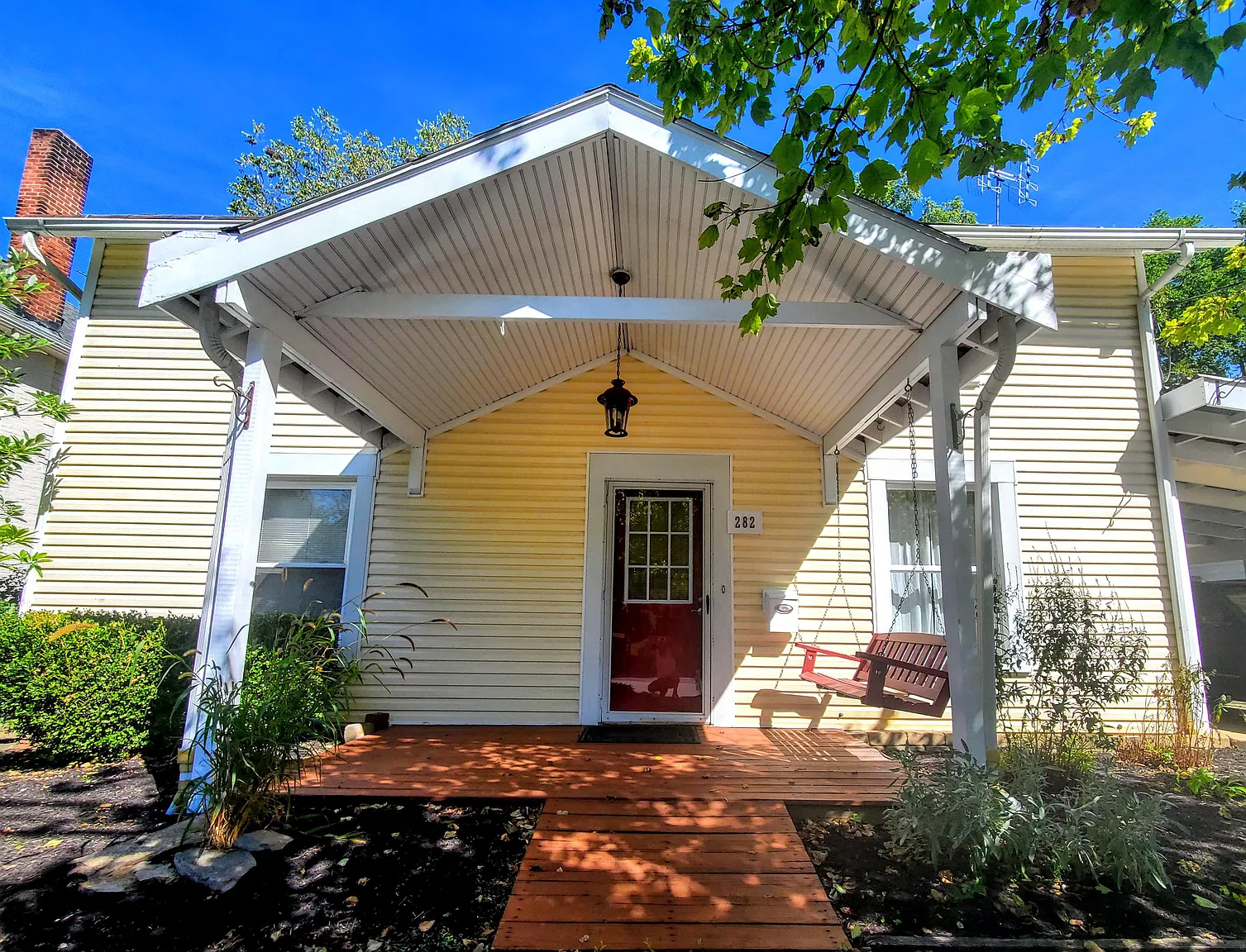 282 W William St photo 1