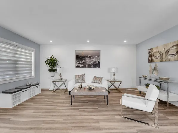 112 Coventry E, West Palm Beach, FL 33417