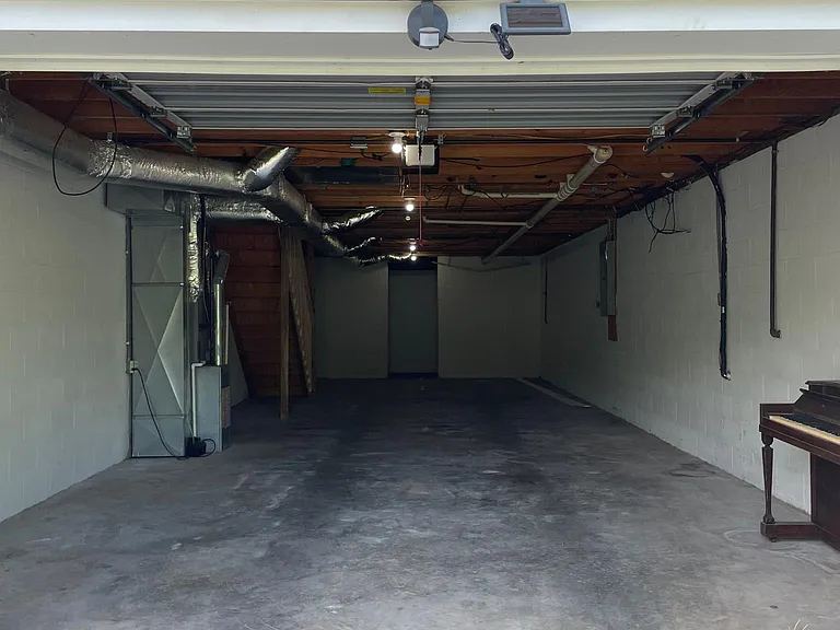 928 Nottingham Dr — Photo 25