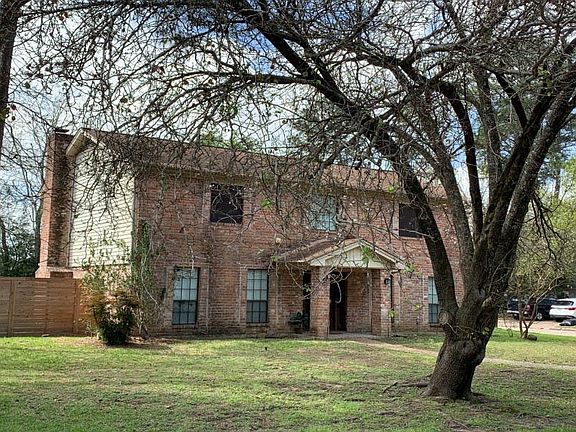 3rd image of 14047 Cleobrook Dr