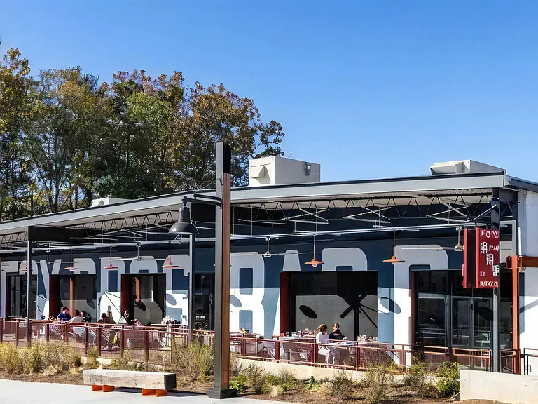 Enjoy Nearby Bars & Restaurants