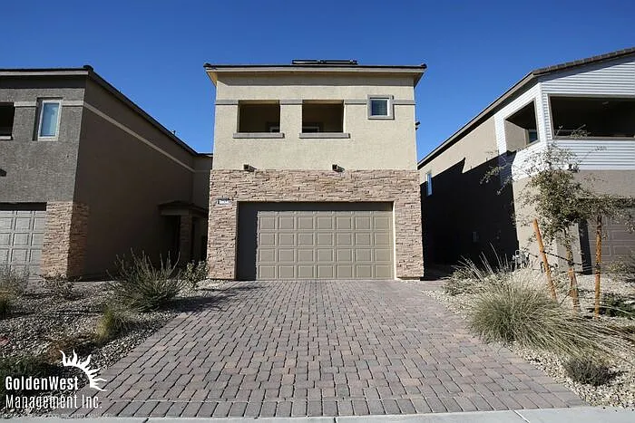 3 bed, 2.5 bath, 1724 sqft, $2,350 — Photo 1