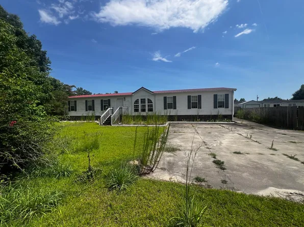 804 Maynard Blvd, Jacksonville, NC 28546