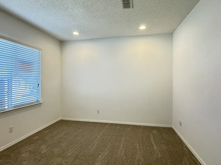 12104 N Star Trl NW — Photo 2