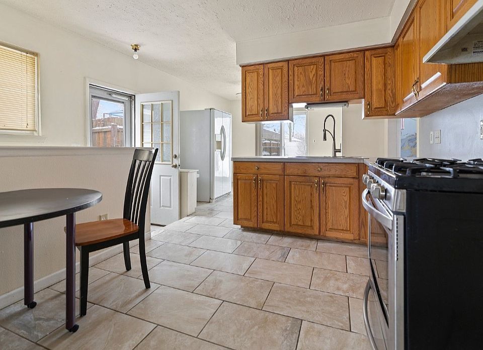 1st image of 6039 N Silvery Ln #33