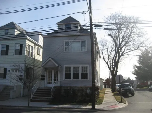139 Madeline Ave, Clifton, NJ 07011