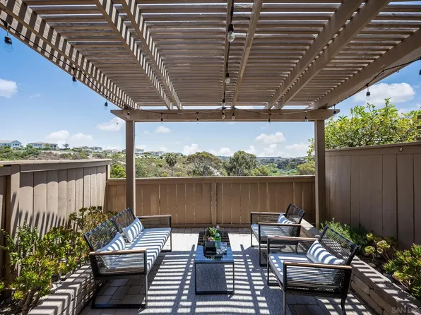 4577 Essex Ct, Carlsbad, CA 92010