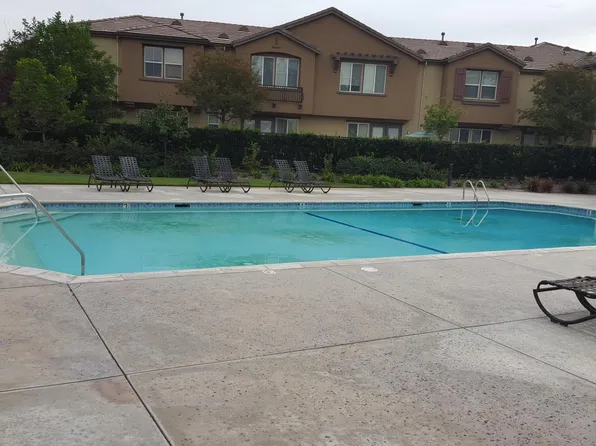 25431 Wharton Dr, Stevenson Ranch, CA 91381