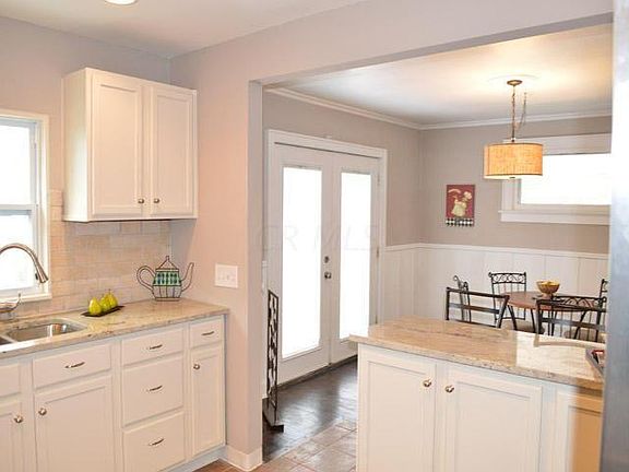 2nd image of 368 E Jenkins Ave