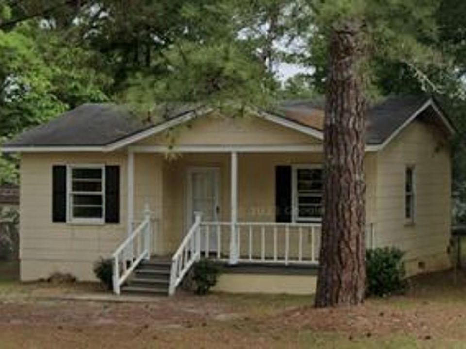 1st image of 1404 E Lincoln Ave