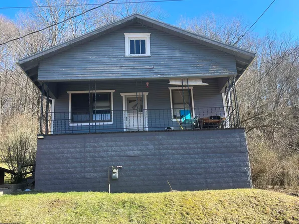 212 Bennett Ave, Weston, WV 26452
