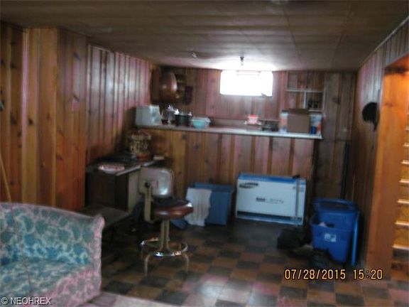 3rd image of 16810 Wayne Dr