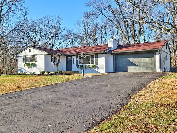 2nd image of 5463 Country Ln