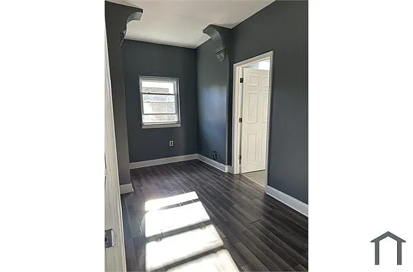 Building Photo - 3126 N 16th St #2A