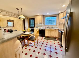 28 Maplewood St #7, West Roxbury, MA 02132