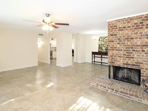 3rd image of 1629 Golden Grove Dr