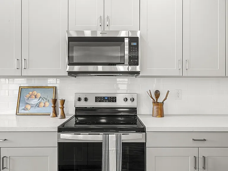Avalon Townhomes — Photo 8