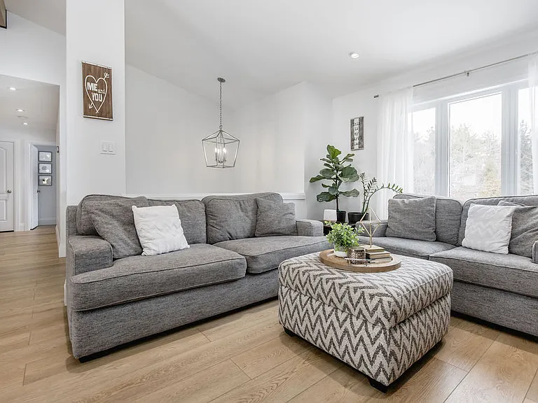 15 Sugarbush Rd — Photo 4