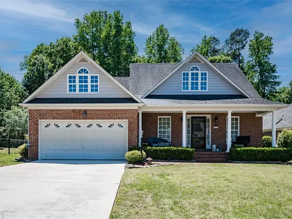 205 Beauregard Ln, Mebane, NC 27302