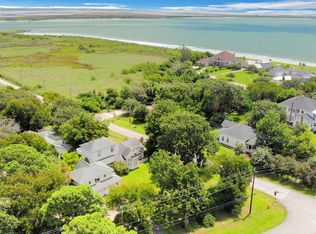 90 Bayridge Rd, La Porte, TX 77571