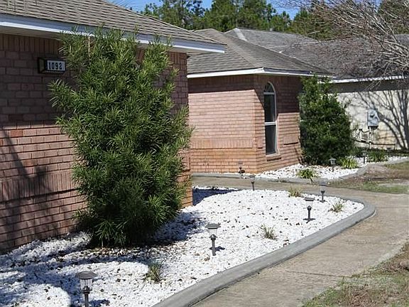 2nd image of 1092 Chandelle Lake Dr