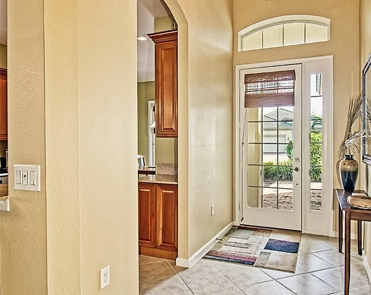 3460 Lakeview Isle Ct — Photo 13