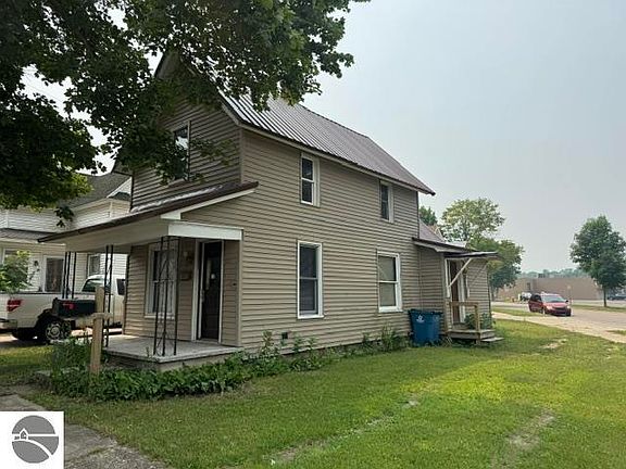 4th image of 817 N Simon St