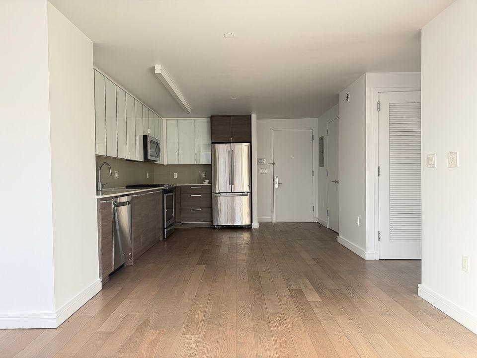 1st image of 152-11 89th Ave #406