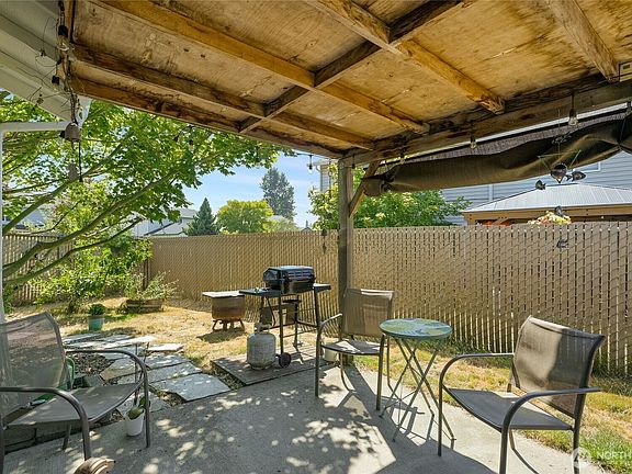 4th image of 159 Decatur Drive
