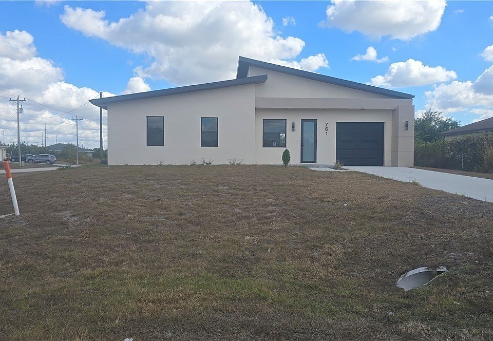 1st image of 761 Bell Blvd S