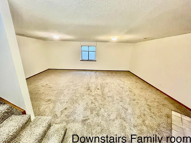 2710 S Yellowstone St — Photo 10
