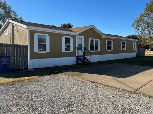 1916 Coleman Rd, Burleson, TX 76028