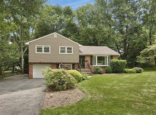 2 Henry Ave, Park Ridge, NJ 07656