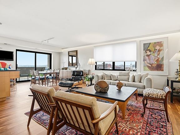 2nd image of 220 N Dithridge St APT 1004