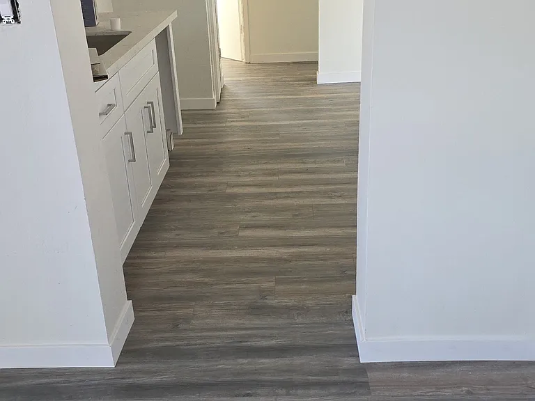 1322 E Broadmor Dr — Photo 5