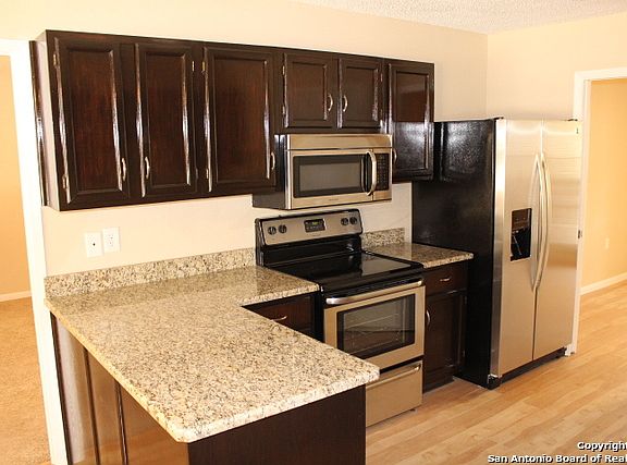 5th image of 2810 Lake Arbor St