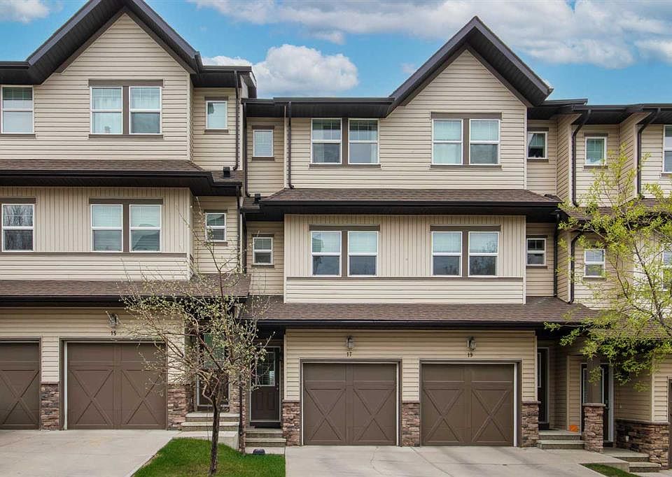 1st image of 28 NW Heritage Dr #17