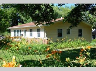 16 S 11th St, St Charles, IL 60174