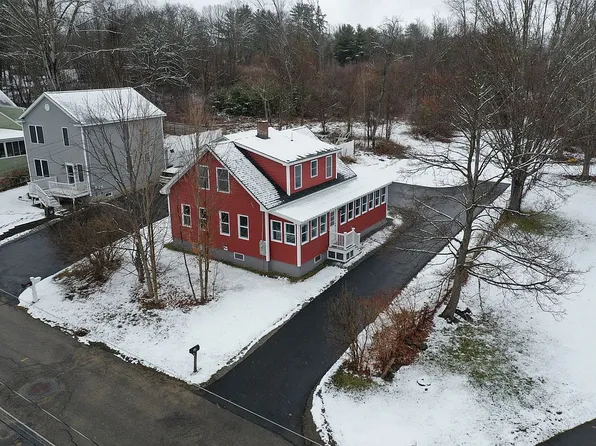 121 Chestnut St, Franklin, NH 03235