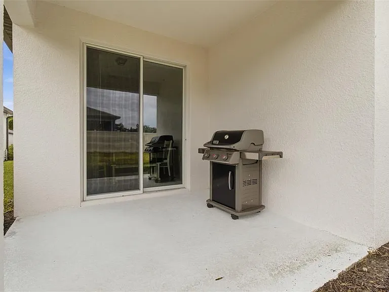 9738 Redwood Heights Loop — Photo 12