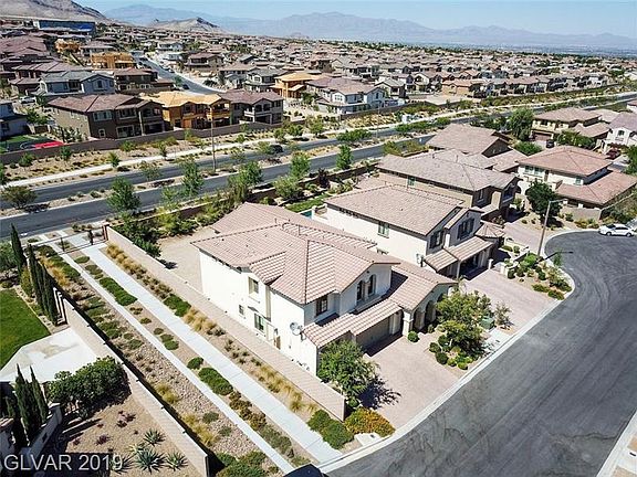 3rd image of 12056 Alzina Ct