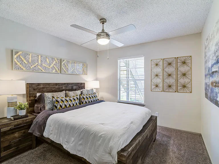 Belmont Estates — Photo 7