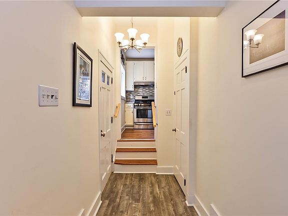 5th image of 2122 Gruver Ave