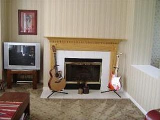 3rd image of 1518 Hadley Dr