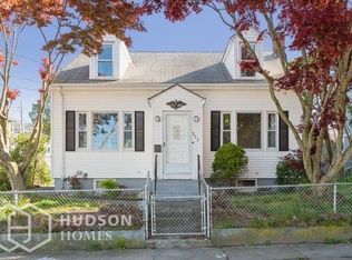 335 Tecumseh St, Fall River, MA 02721