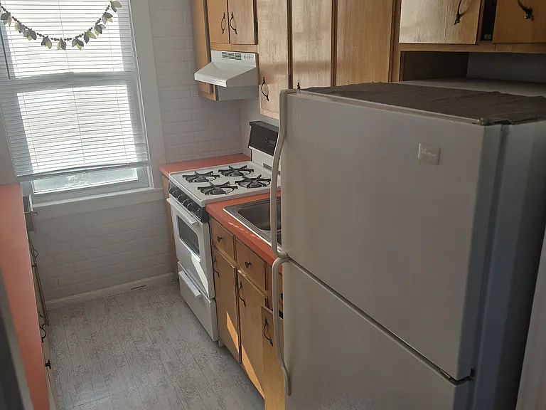 373 Bolton St #2 — Photo 4