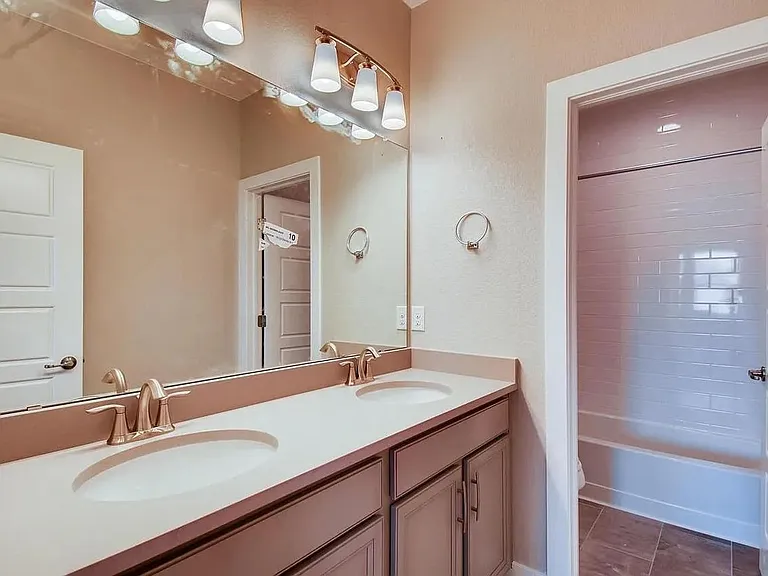 16123 Swan Mountain Dr — Photo 24